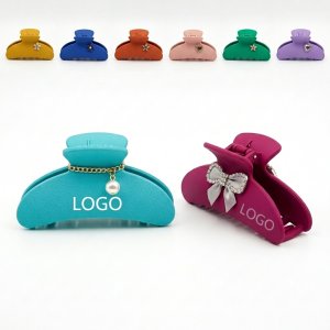 Modern Curved Hair Claw Clip with Frosted Matte Finish - Secure Hold for All Hair Types